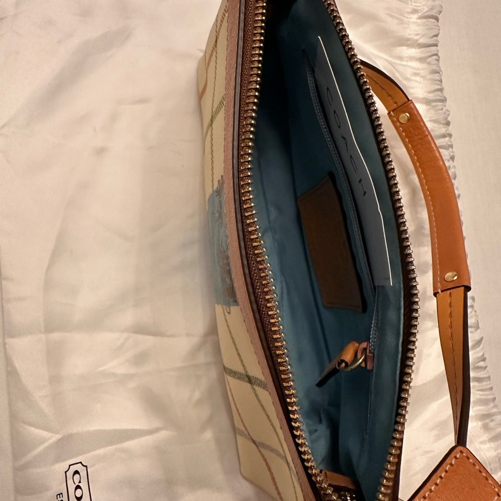 Coach Women's Beige and Blue Plaid Shoulder Bag - Picture 8 of 11
